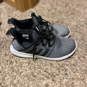 Adidas cloud foam shoes